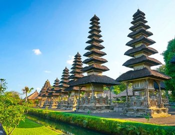 Exploring Holidays India